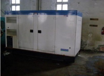 宿迁康明斯150kw大型柴油二手发电机组